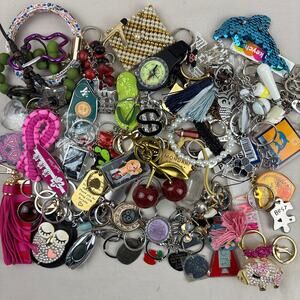 60 Keychains Vintage to New Car Animals Crystals Countries Bag Charm Hello Kitty